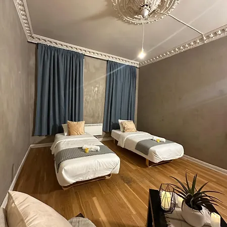 Diamond Center Guest house